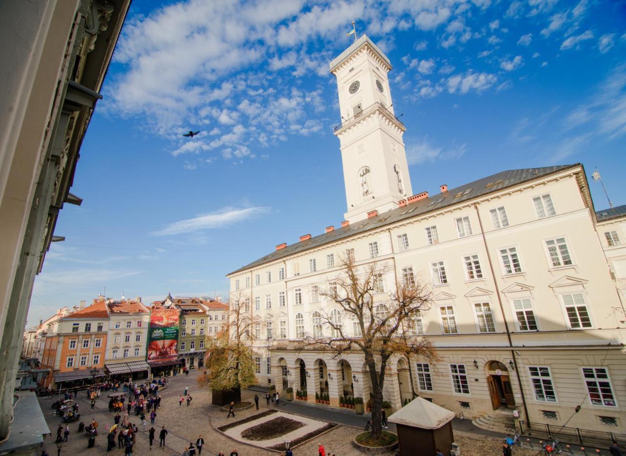Myaparts R1 Lviv Buitenkant foto