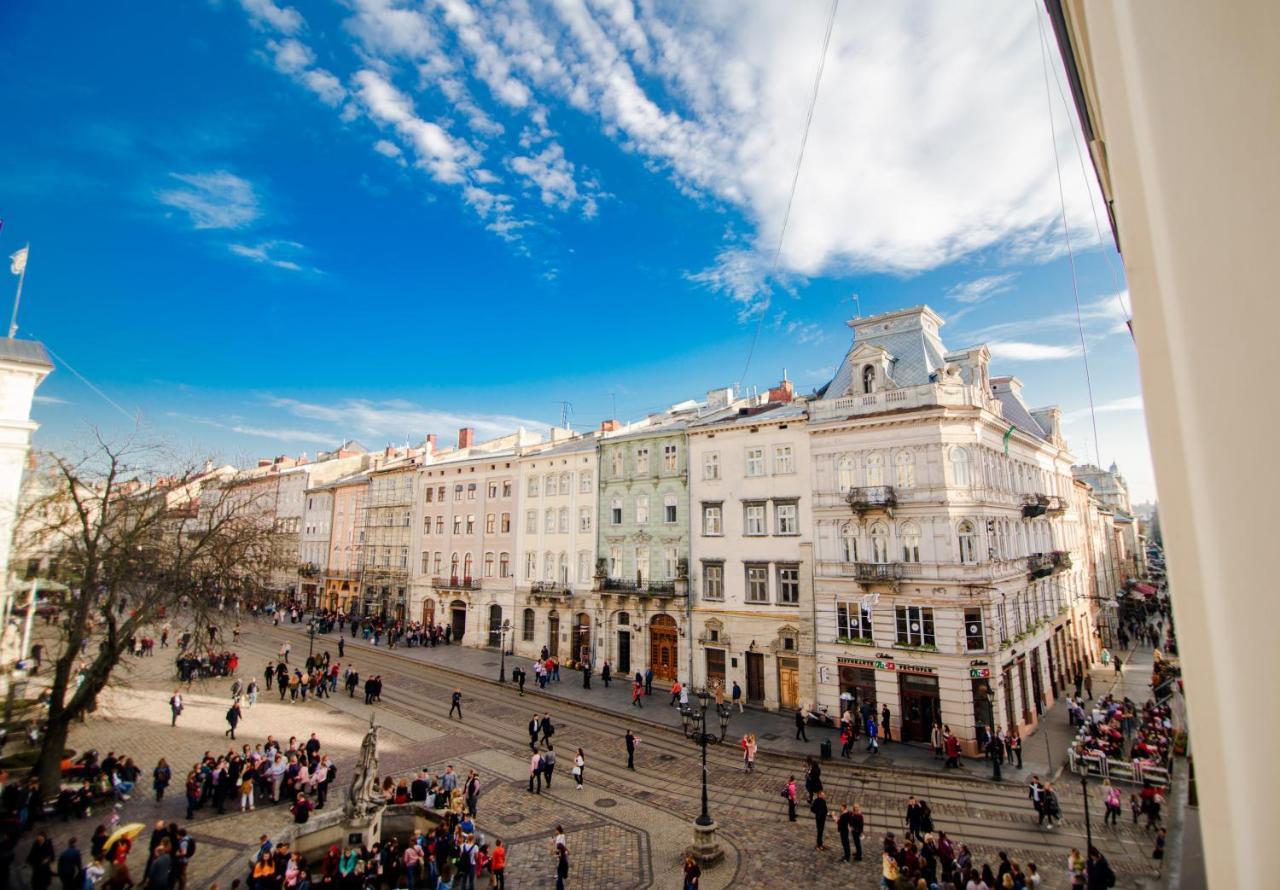 Myaparts R1 Lviv Buitenkant foto